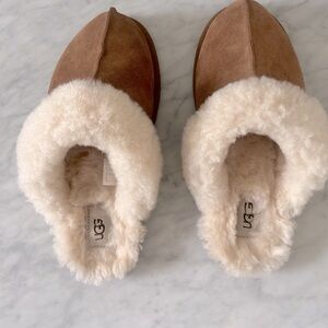 UGG womens Scuffette Ii slippers